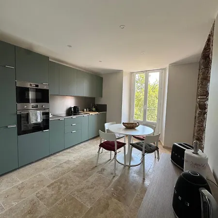 Casa Maro Avec Balcon Vue 아파트